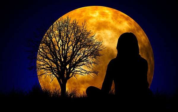 Benefits of meditation during full moon-unleash the power